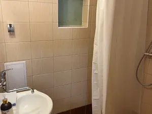 Pronájem bytu 2+kk, Praha - Karlín, Pernerova, 46 m2