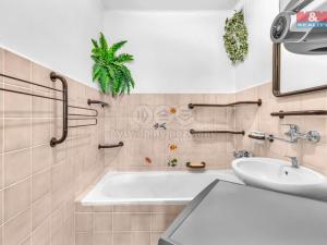Prodej bytu 4+1, Smidary, Nádražní, 77 m2