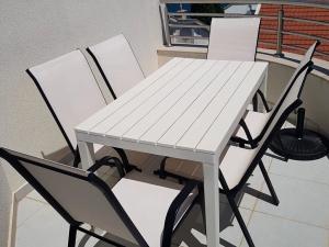 Prodej bytu 3+kk, Tivat, Černá Hora, 64 m2