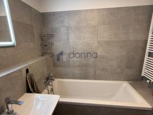 Pronájem bytu 1+kk, Praha, Hofbauerova, 42 m2