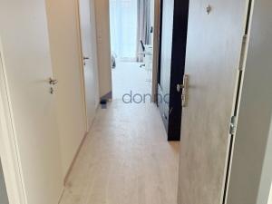 Pronájem bytu 1+kk, Praha, Hofbauerova, 42 m2