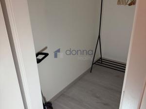 Pronájem bytu 1+kk, Praha, Hofbauerova, 42 m2