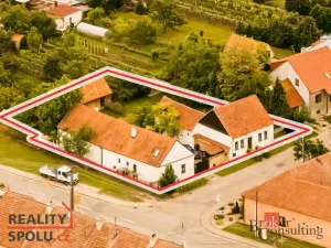 Prodej rodinného domu, Perná, 403 m2