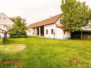 Prodej rodinného domu, Perná, 403 m2