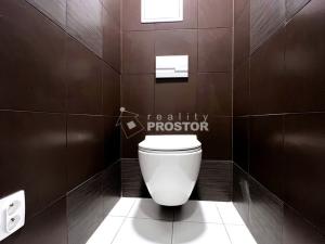 Prodej bytu 2+kk, Praha - Prosek, Vysočanská, 39 m2