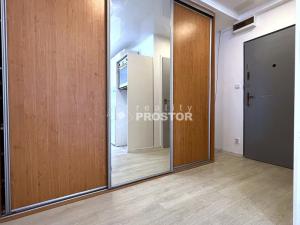 Prodej bytu 2+kk, Praha - Prosek, Vysočanská, 45 m2