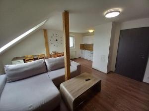 Pronájem bytu 2+kk, Zlín, Zadní luhy, 60 m2