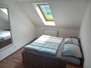 Pronájem bytu 2+kk, Zlín, Zadní luhy, 60 m2
