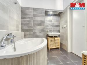 Prodej bytu 3+1, Plzeň - Vnitřní Město, sady 5. května, 73 m2