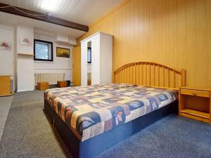 Pronájem bytu 1+1, Praha - Hlubočepy, Pod Ateliéry, 50 m2