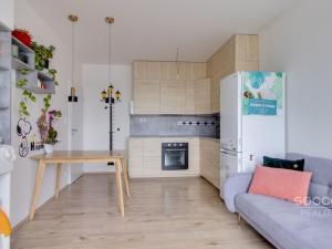 Pronájem bytu 2+kk, Praha - Dolní Měcholupy, Honzíkova, 54 m2