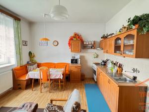 Prodej rodinného domu, Jaroměř, Na Valech, 172 m2