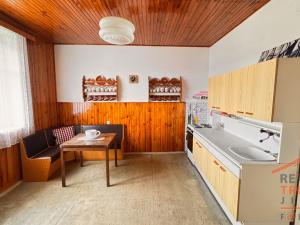 Prodej rodinného domu, Jaroměř, Na Valech, 172 m2