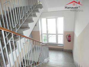 Pronájem bytu 2+kk, Ústí nad Labem - Střekov, Železničářská, 69 m2