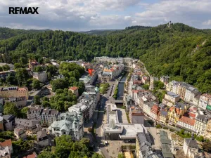Prodej obchodního prostoru, Karlovy Vary, Divadelní náměstí, 115 m2