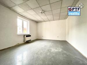 Pronájem bytu 1+1, Plzeň, Sladkovského, 38 m2