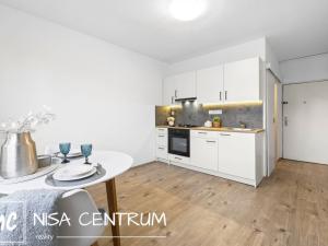 Pronájem bytu 2+kk, Jablonec nad Nisou, Spojovací, 36 m2