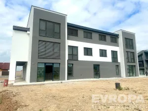 Prodej bytu 3+kk, Vysoký Újezd, Ke Kuchaři, 85 m2