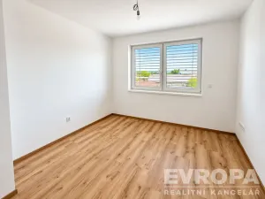 Prodej bytu 2+kk, Vysoký Újezd, Ke Kuchaři, 69 m2