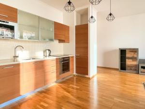 Pronájem bytu 3+kk, Praha - Vinohrady, Korunní, 76 m2