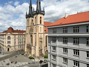 Pronájem bytu 3+1, Praha - Holešovice, Janovského, 88 m2