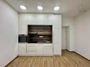 Pronájem bytu 2+kk, Praha - Smíchov, Ke Koulce, 51 m2