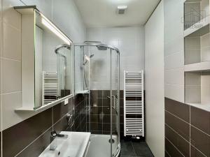 Pronájem bytu 2+kk, Praha - Smíchov, Ke Koulce, 51 m2