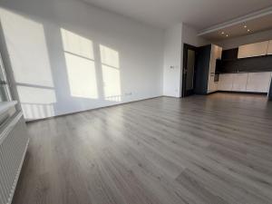 Pronájem bytu 2+kk, Pardubice - Zelené Předměstí, Pod Vinicí, 64 m2