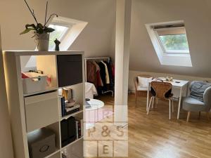 Pronájem bytu 1+kk, Praha - Dejvice, Komornická, 25 m2