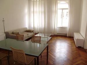 Pronájem bytu 2+kk, Praha, Malátova, 62 m2