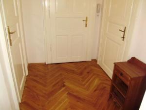 Pronájem bytu 2+kk, Praha, Malátova, 62 m2