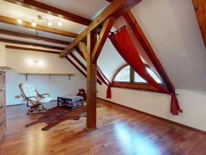 Prodej rodinného domu, Svatá, 576 m2