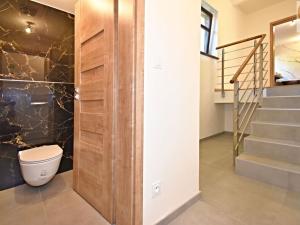 Prodej bytu 4+kk, Žacléř, Zámecká, 99 m2