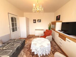 Pronájem bytu 1+1, Praha, Bělinského, 36 m2