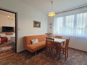 Pronájem bytu 1+1, Praha, Bělinského, 36 m2