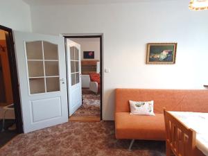 Pronájem bytu 1+1, Praha, Bělinského, 36 m2