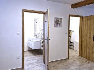 Prodej rodinného domu, Strážov, 220 m2