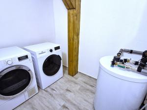 Prodej rodinného domu, Strážov, 220 m2