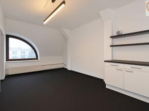 Pronájem kanceláře, Trutnov, Veleslavínova, 49 m2