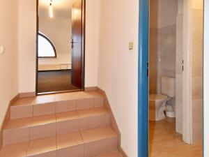 Pronájem kanceláře, Trutnov, Veleslavínova, 49 m2