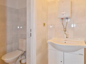 Pronájem kanceláře, Trutnov, Veleslavínova, 49 m2