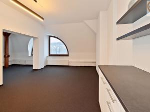 Pronájem kanceláře, Trutnov, Veleslavínova, 49 m2