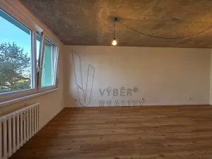 Prodej bytu 1+kk, Praha - Háje, Hlavatého, 29 m2