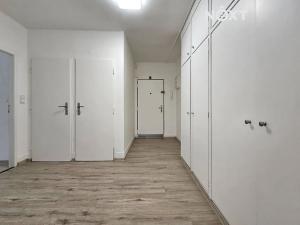 Pronájem bytu 2+1, Pardubice, náměstí Dukelských hrdinů, 58 m2