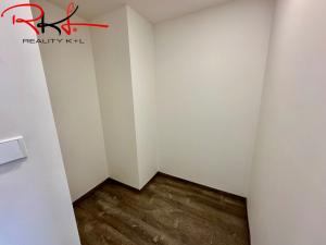 Pronájem bytu 2+kk, Praha, U Pergamenky, 60 m2
