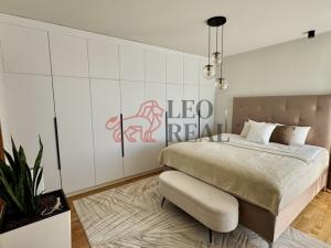 Prodej bytu 2+kk, Praha - Žižkov, Ke kapslovně, 65 m2