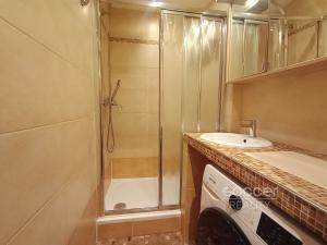 Pronájem bytu 2+kk, Praha - Hlubočepy, Pivcova, 43 m2