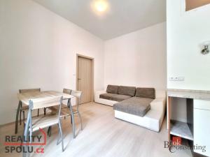 Pronájem bytu 2+kk, Plzeň - Jižní Předměstí, V Šipce, 35 m2