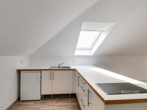 Pronájem bytu 1+kk, Praha - Horní Počernice, Mezihoří, 30 m2