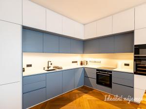 Pronájem bytu 2+kk, Praha, Světova, 75 m2